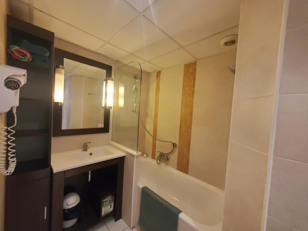 Cap Hermes Studio 31M2 Vue Port Climatise Piscine, Fréjus Exterior foto
